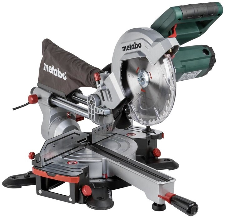 Outillage menuiserie